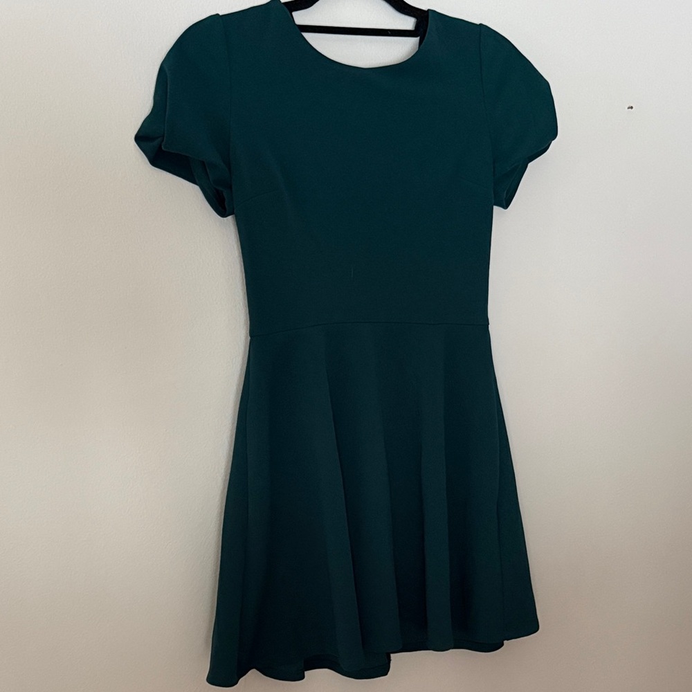Elegant Green Women's Dress